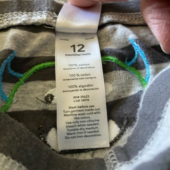 Carters Onsie and pant set Mommy’s little monster gray white 12 months - Picture 5 of 6